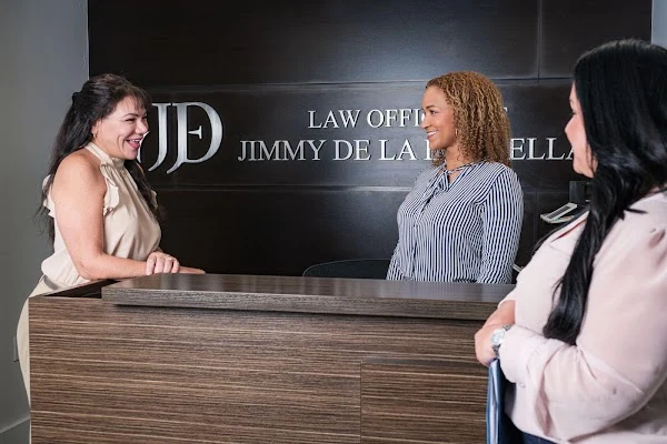 DLE Lawyers | Abogados De Accidentes Miami