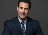 EL ABOGADO MIKE LOMBARDI